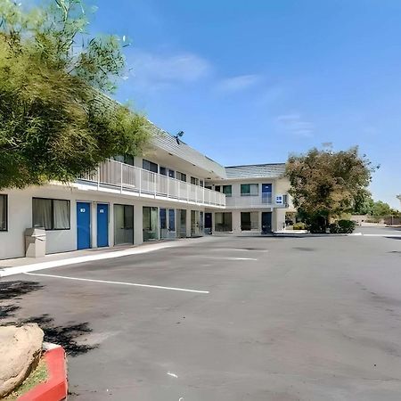 Park Inn By Radisson, Tracy Bagian luar foto